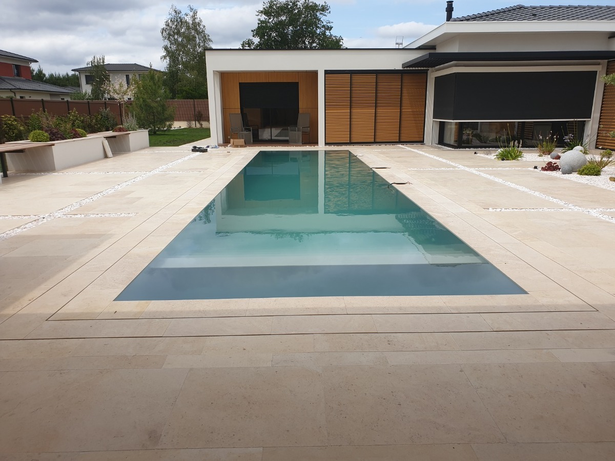 Travaux de construction de piscine près de Lège Cap Ferret